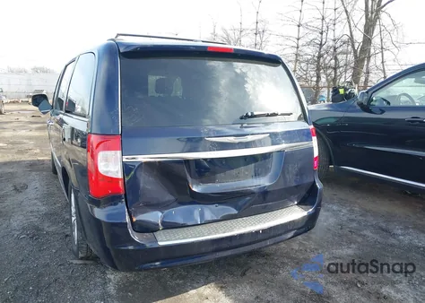 2014 Chrysler Town & Country Touring-L 30Th Anniversary z USA, uszkodzony, nr VIN 2C4RC1CG2ER413077